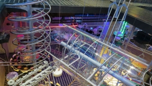 Roller Coaster Restaurant in Abu Dhabi