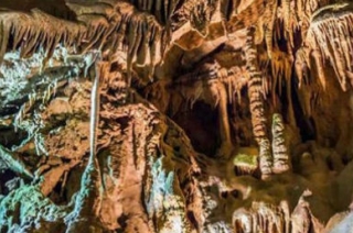 Besuchen Sie die Resavska Höhle